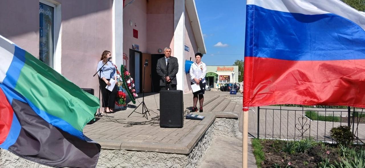 «Храним в сердцах Великую Победу» возложение