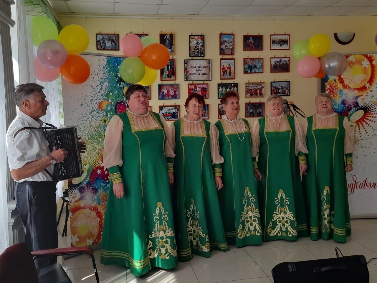 «Песни нашей молодости»–вечер отдыха