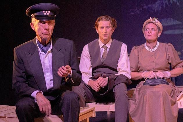 Спектакль «Бунин. Темные аллеи»