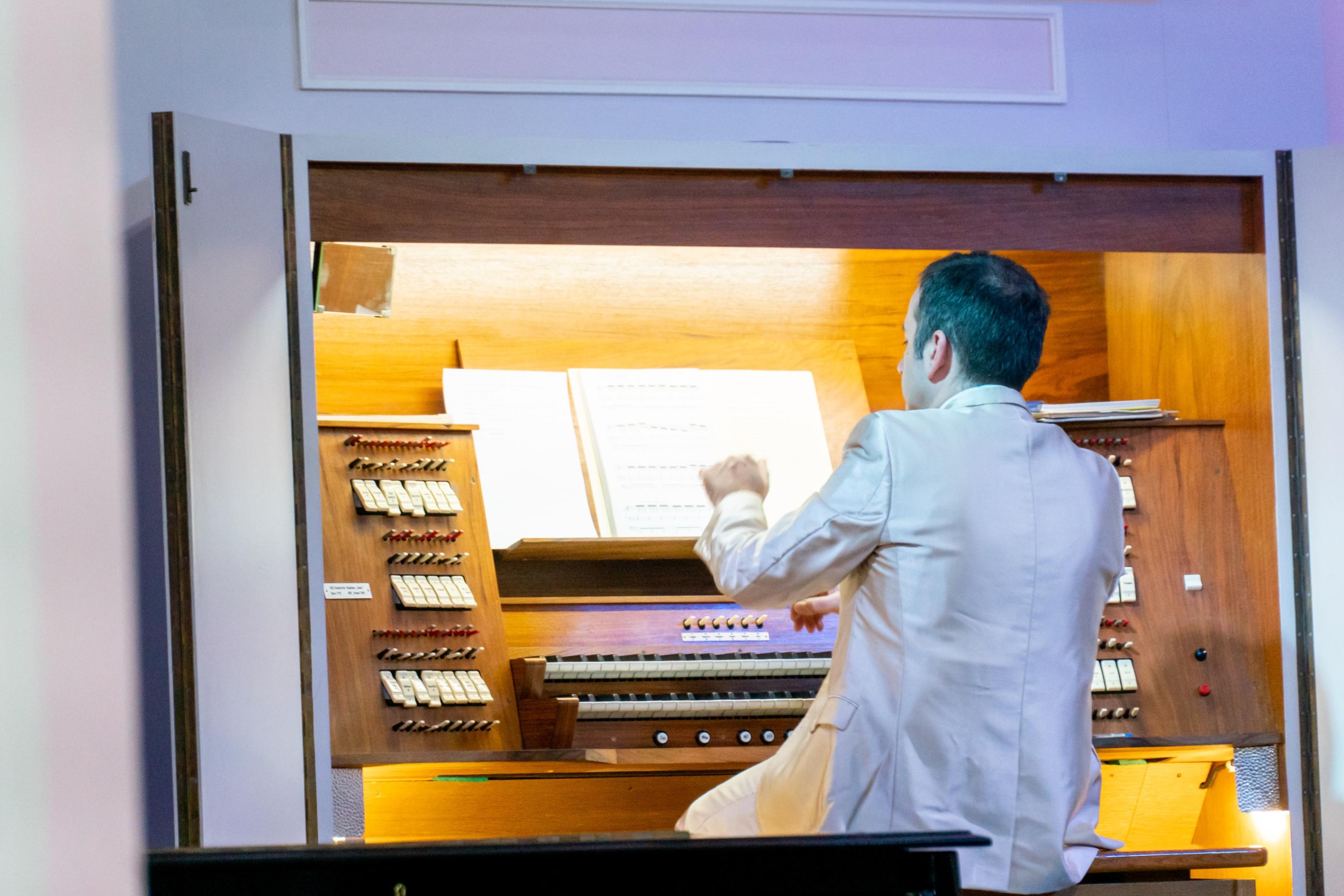 Концерт «Бах. Все токкаты для органа»