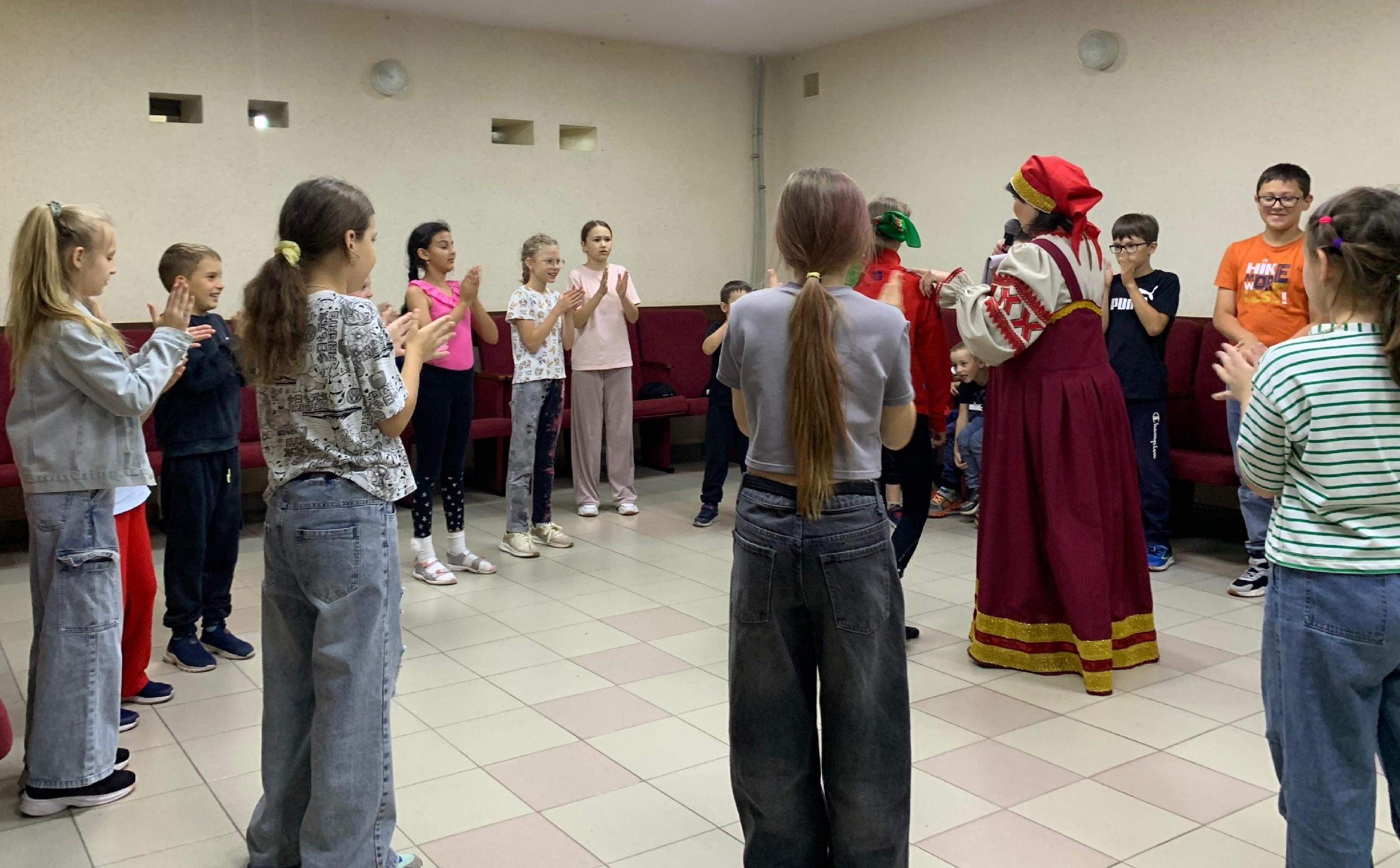 Познавательно-игровая программа «Как играли в старину»