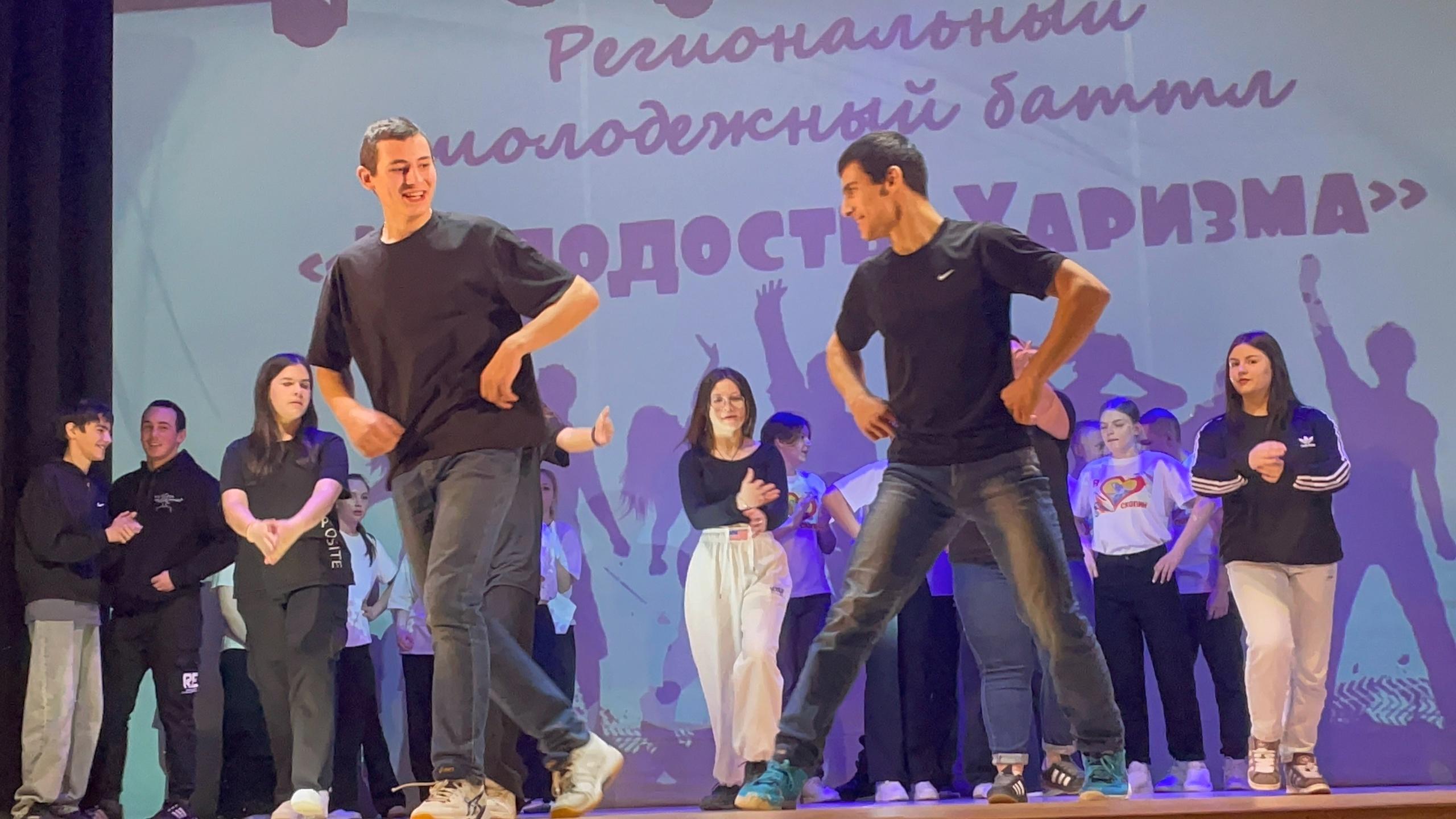 Развлекательная программа «В ритме молодых сердец»