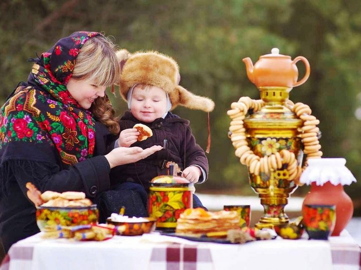 Праздничное чаепитие с пирогами