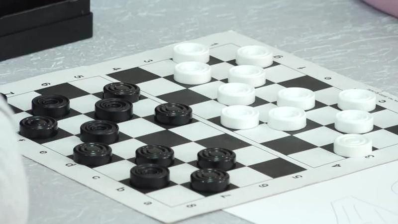 Настольные игры «шашки, шахматы, теннис ,бильярд »