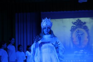 Праздничная программа «Новогодняя мозаика: путешествие во времени»