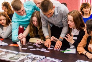 Интеллектуально-развлекательная игра «Эрудиты»