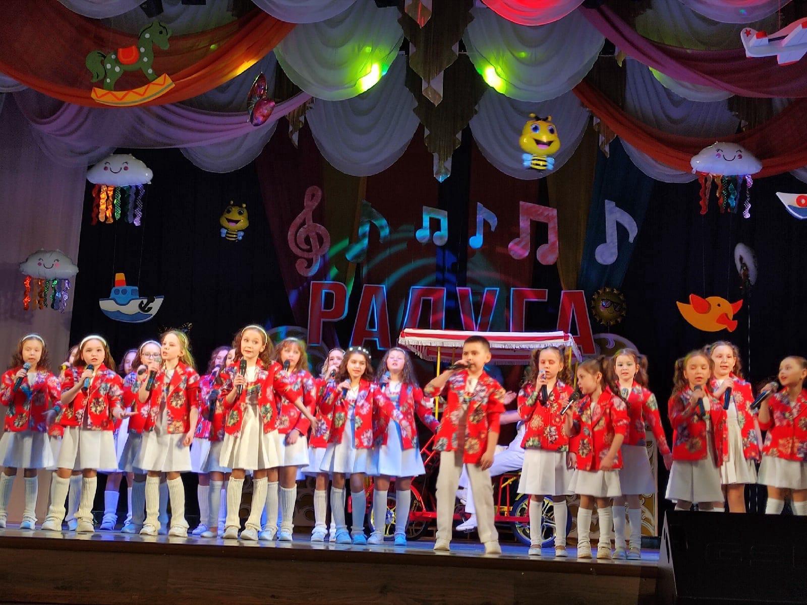 Отчетный концерт Образцового вокального ансамбля «Радуга»