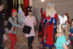 Конкурсно - игровая программа «В новый год за приключениями»