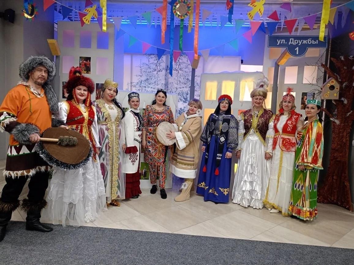 Познавательный час «Культурное наследие народов России»