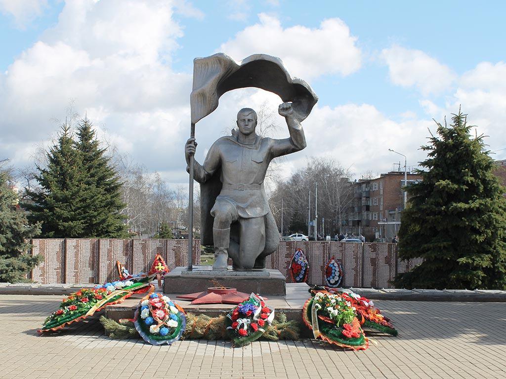 Программа «Память нашу не стереть веками»