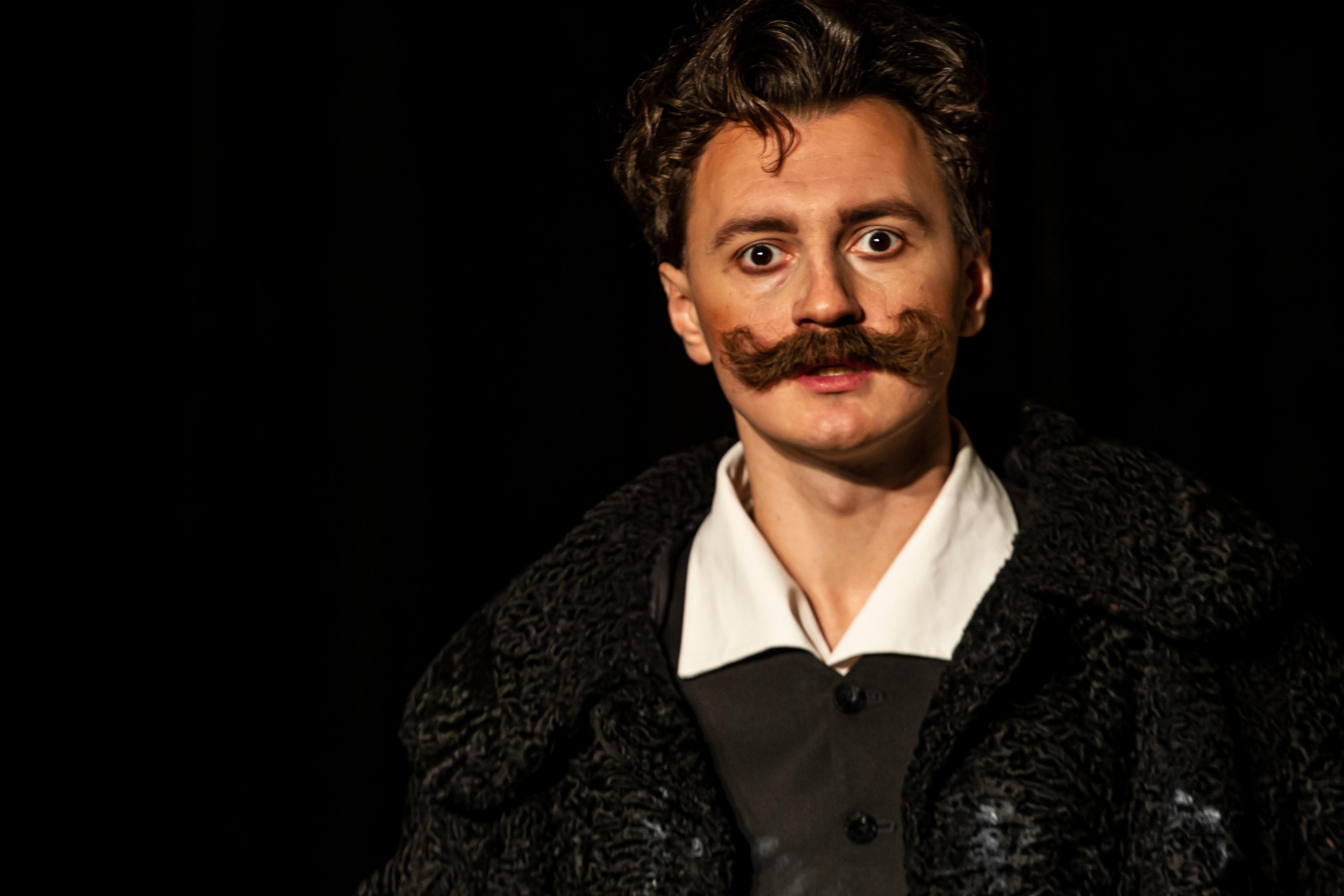 Спектакль «Бешеные деньги»