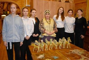 Мастер-класс по плетению из болотных трав