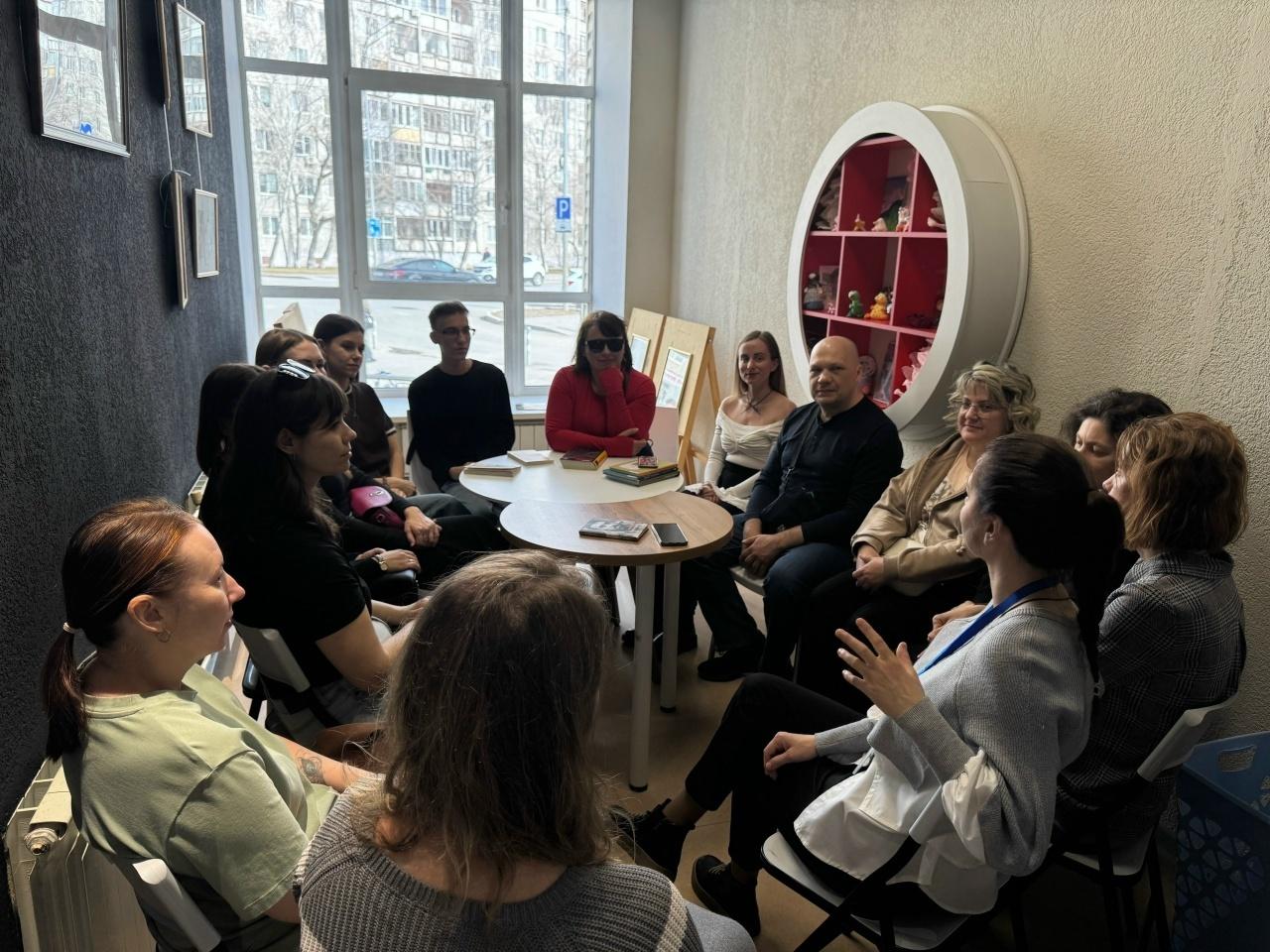 Обсуждение книги Эмили Бронте «Грозовой перевал» в рамках книжного клуба «Лига книги»