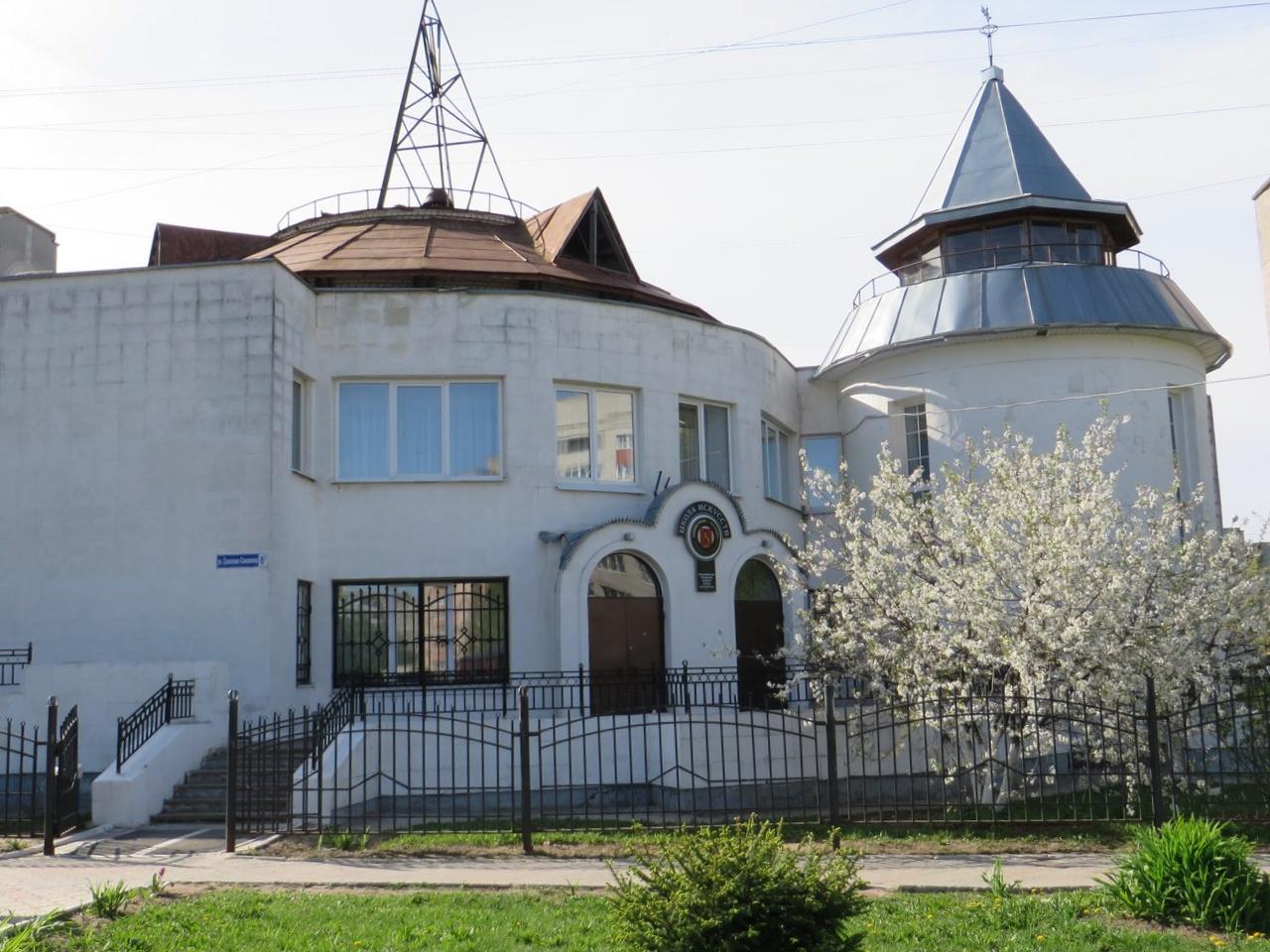 Детская школа искусств № 6 им. В. А. Солоухина