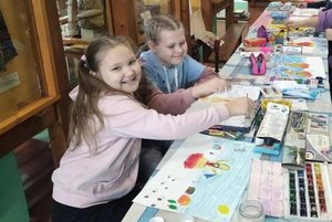 Занятия в изостудии «Важская палитра»