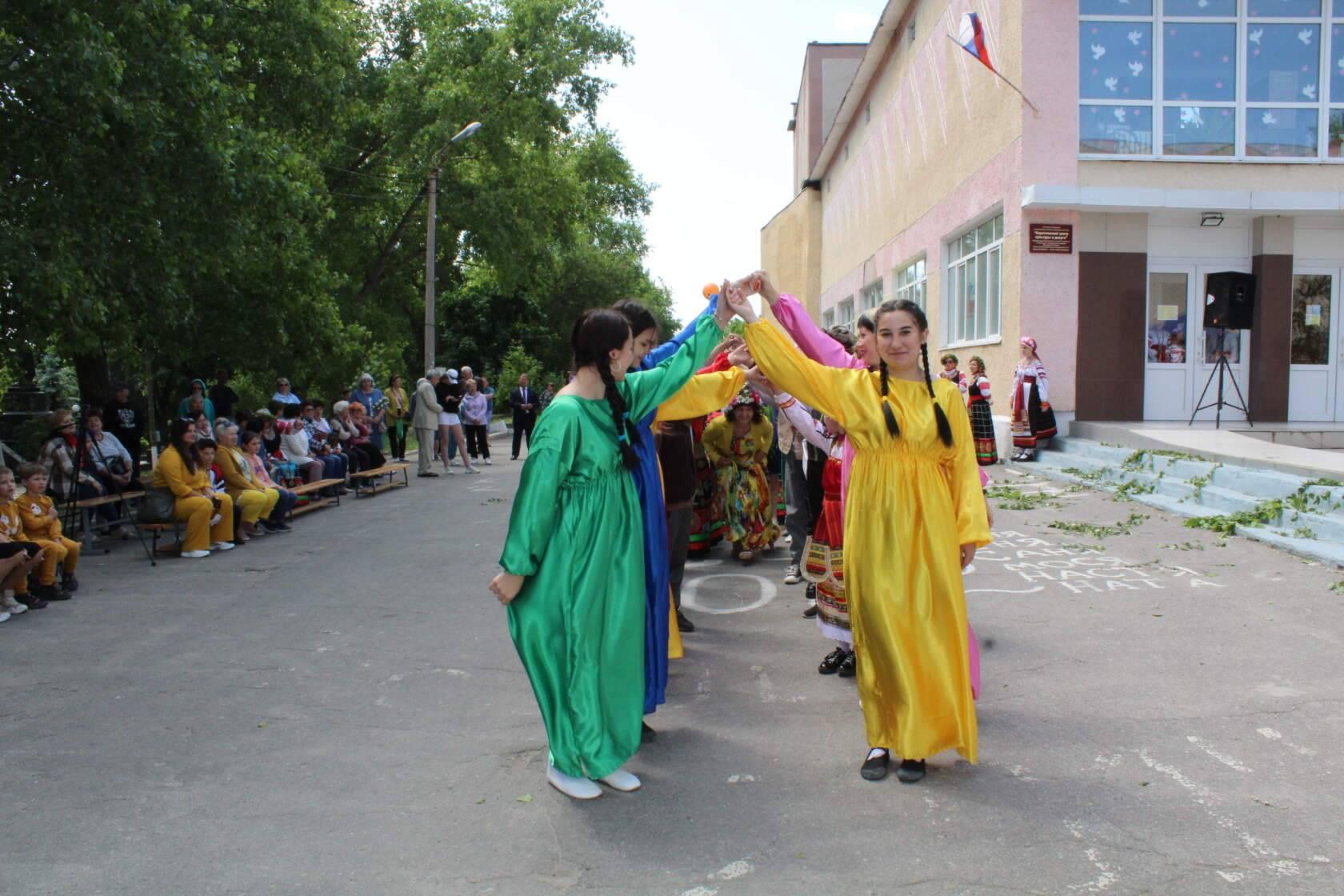 Фольклорный круиз в прошлое «Русские народные обряды на Ивана Купала»