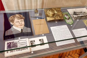 Выставка «Знакомый ваш Сергей Есенин»