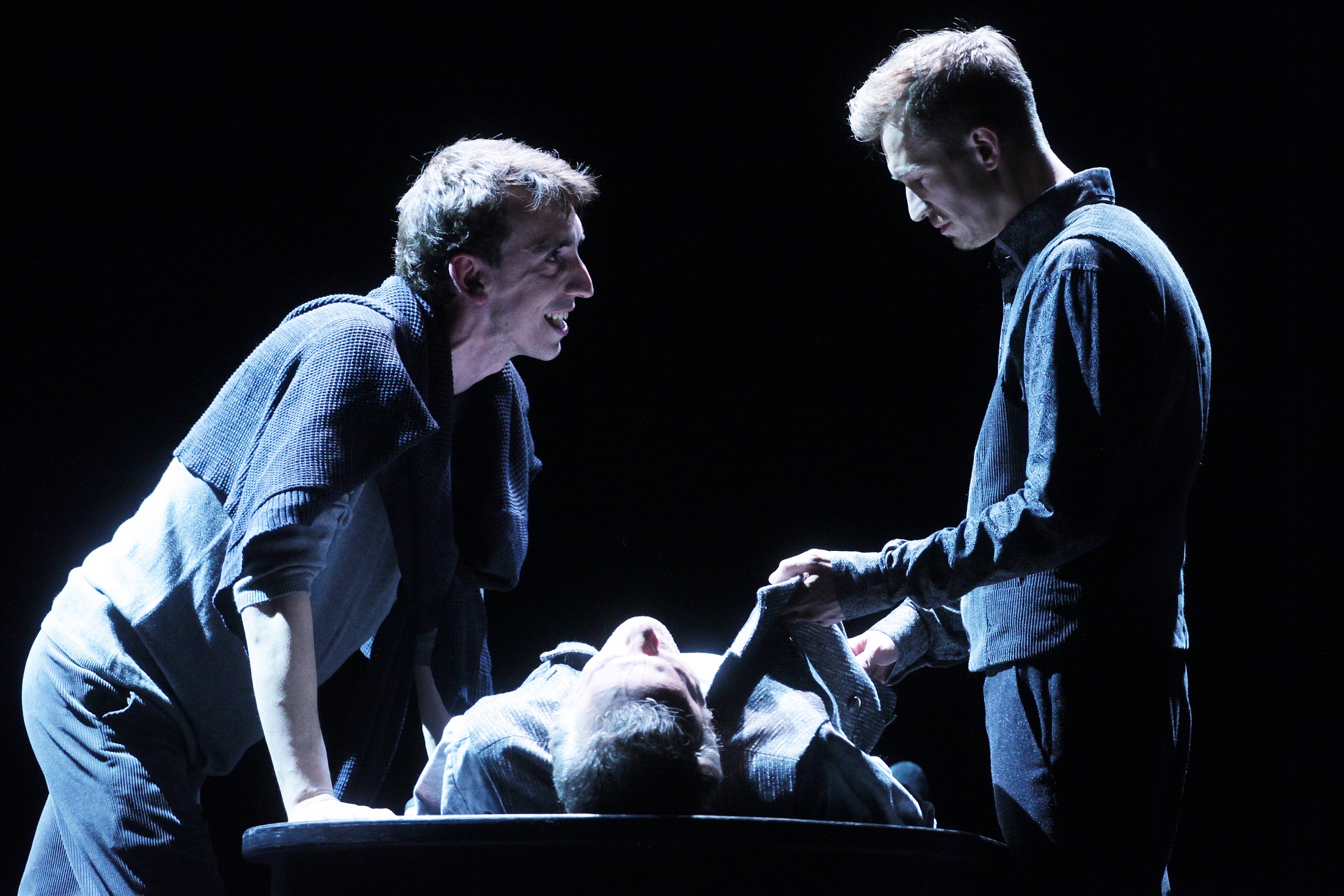 Спектакль «Отцы и сыновья»