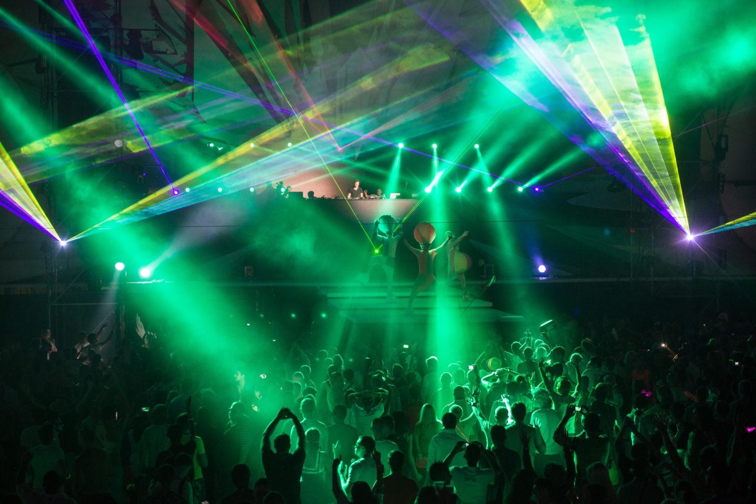 Танцевальный вечер«Новогодние настройки»