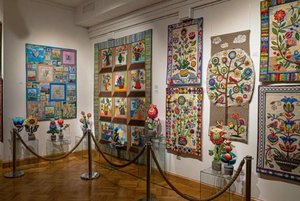 Выставка «Палитра ткани»