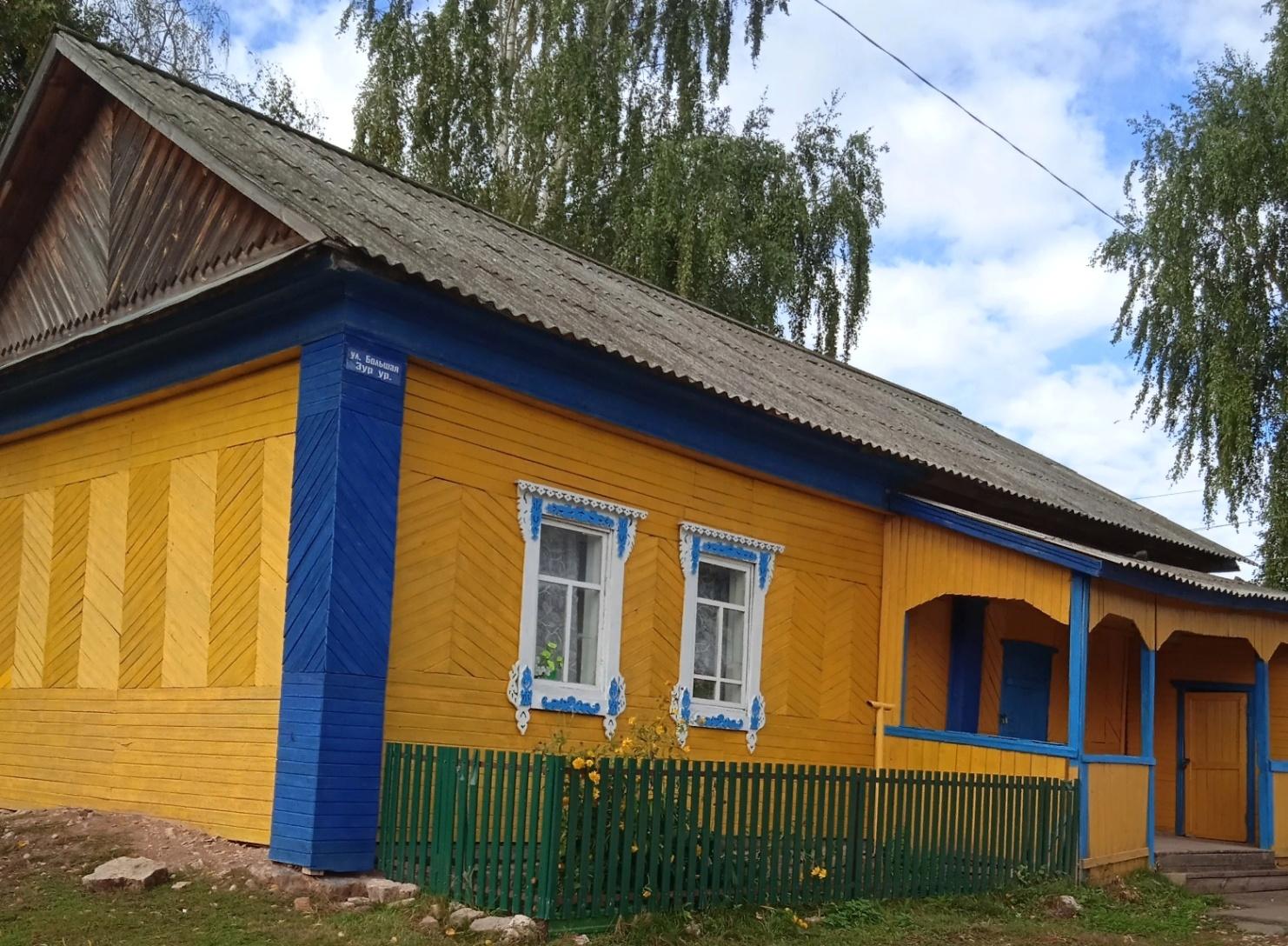 Алгаевский сельский клуб