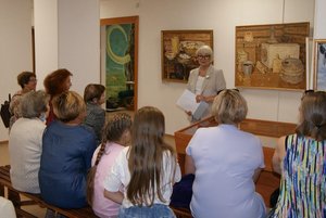 Выставка «Мир глазами женщины»