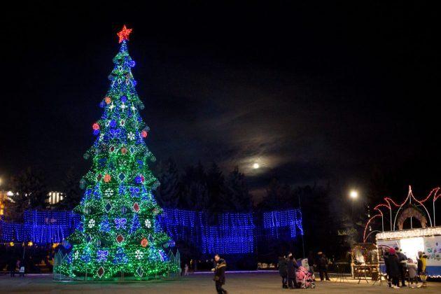 «Новый год стучится –чудо приключится!»