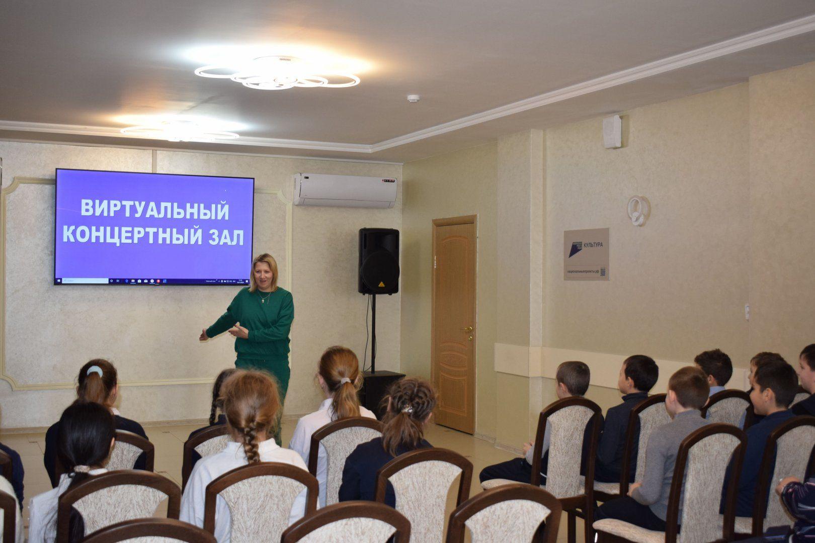 Программа«80 лет коллективу. Государственный академический Сибирский русский народный хор»