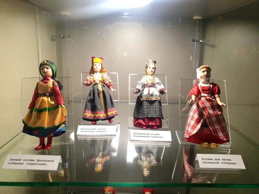 Выставка «Многонациональная мозаика России»