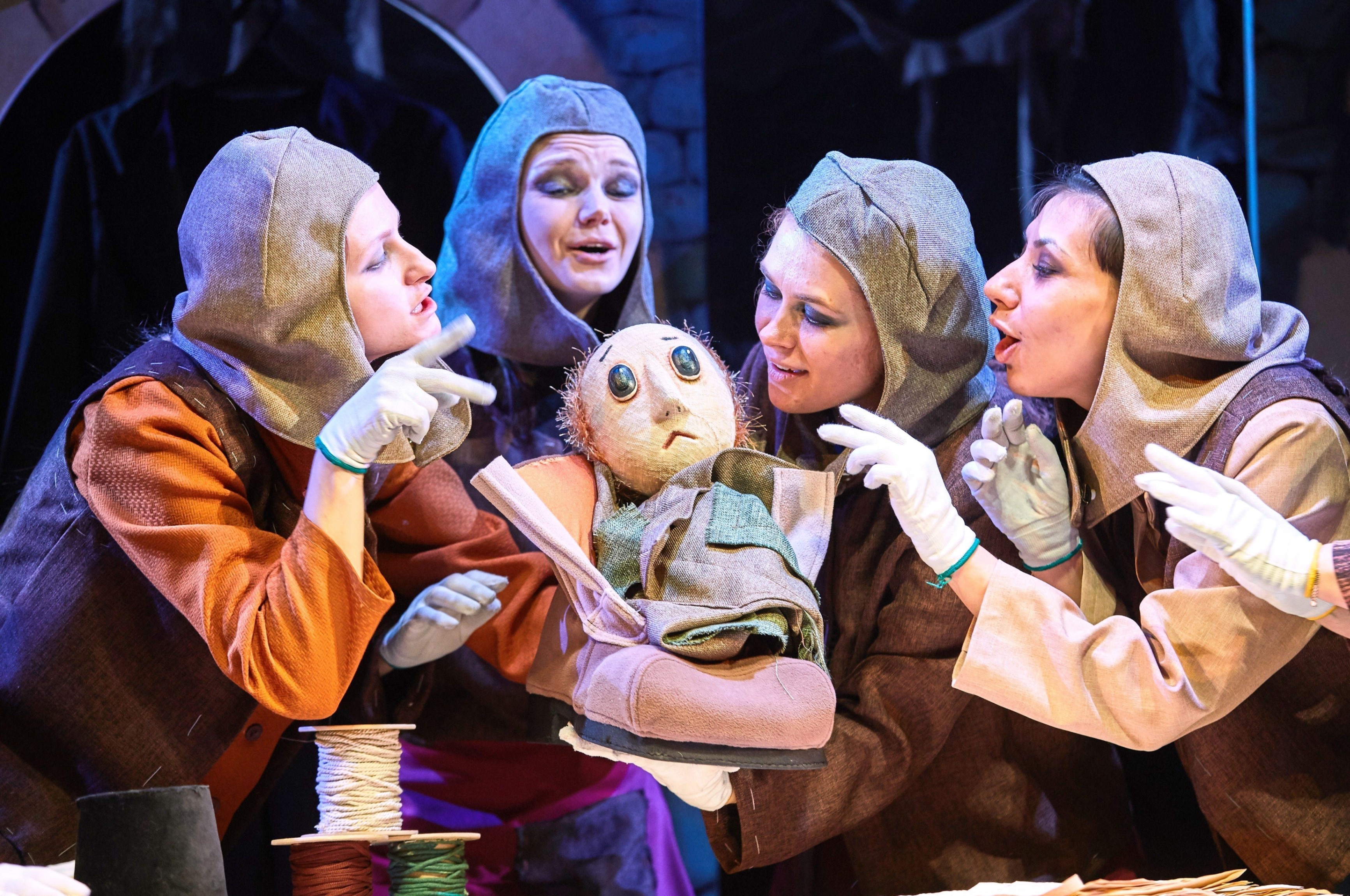 Спектакль «Шинель»