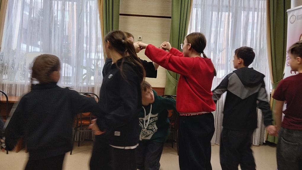 Игра «Пока мы едины, мы непобедимы»