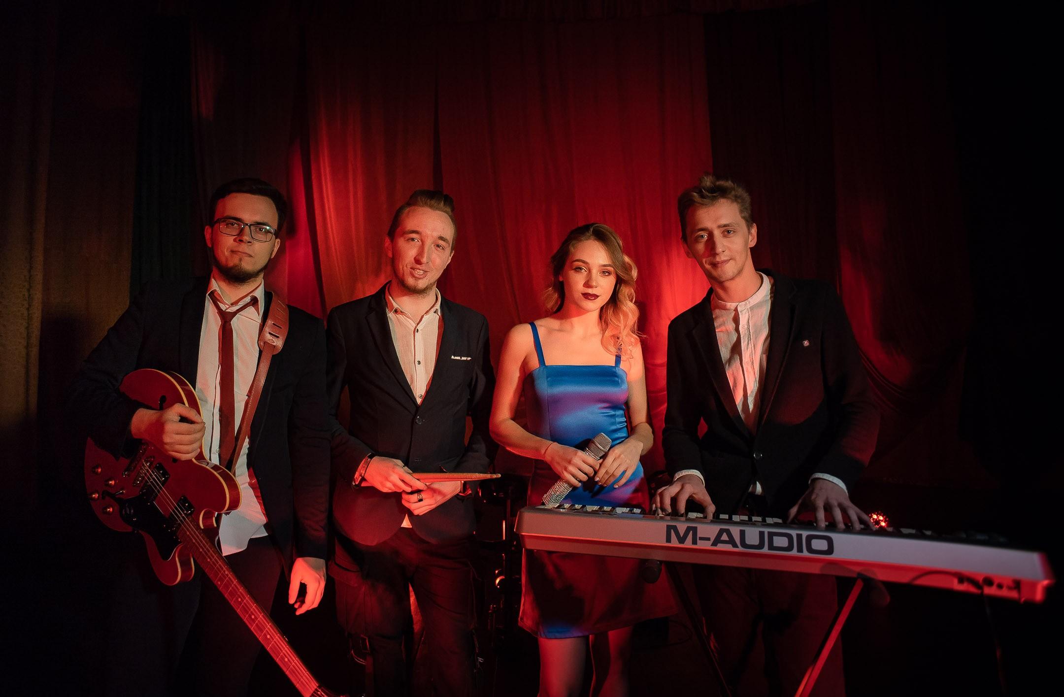 Танцевальный вечер «Весенний блюз»