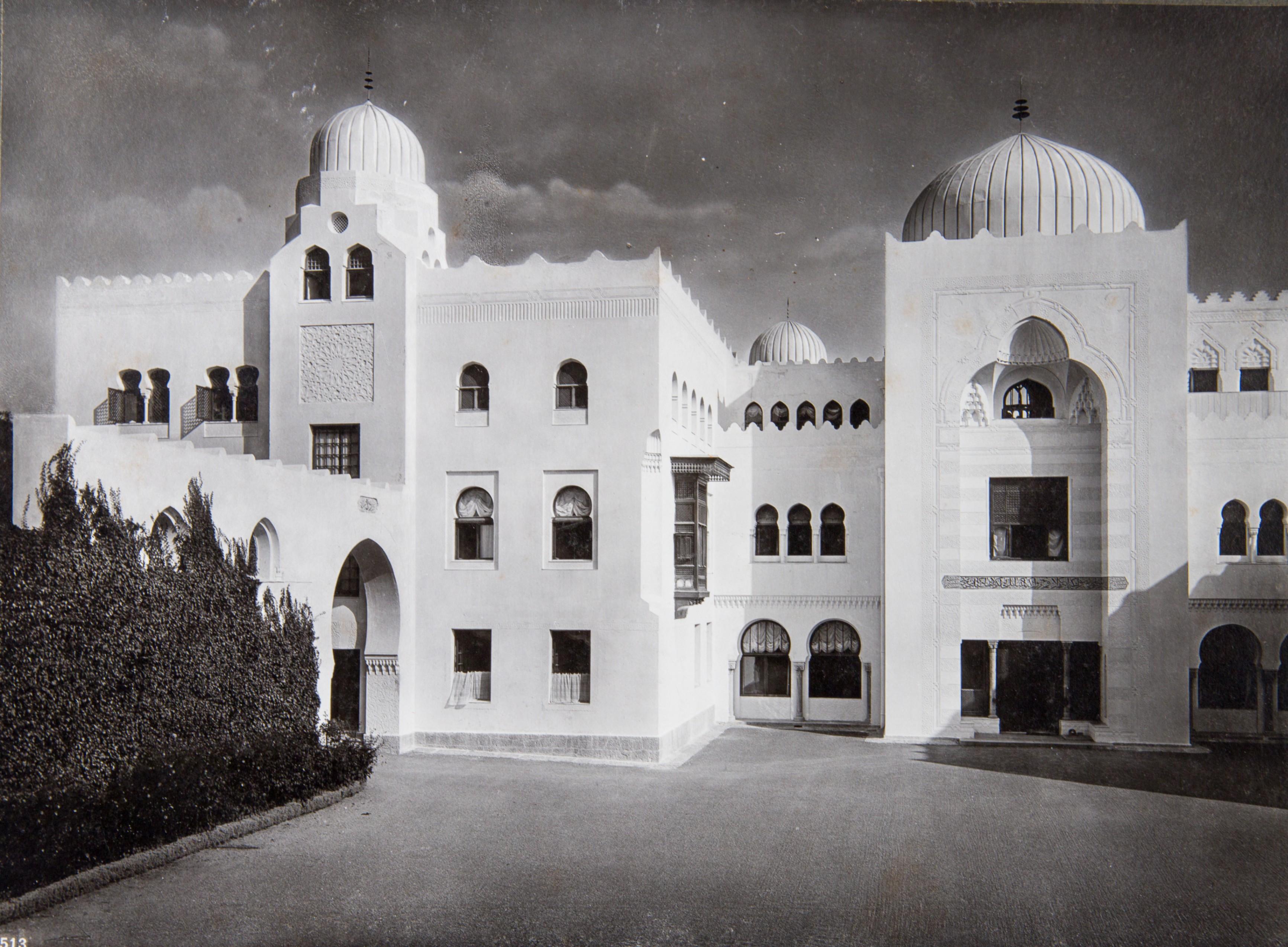 Выставка «Императорский Крым: от Александра I до Николая II (в фотографиях и открытках)»