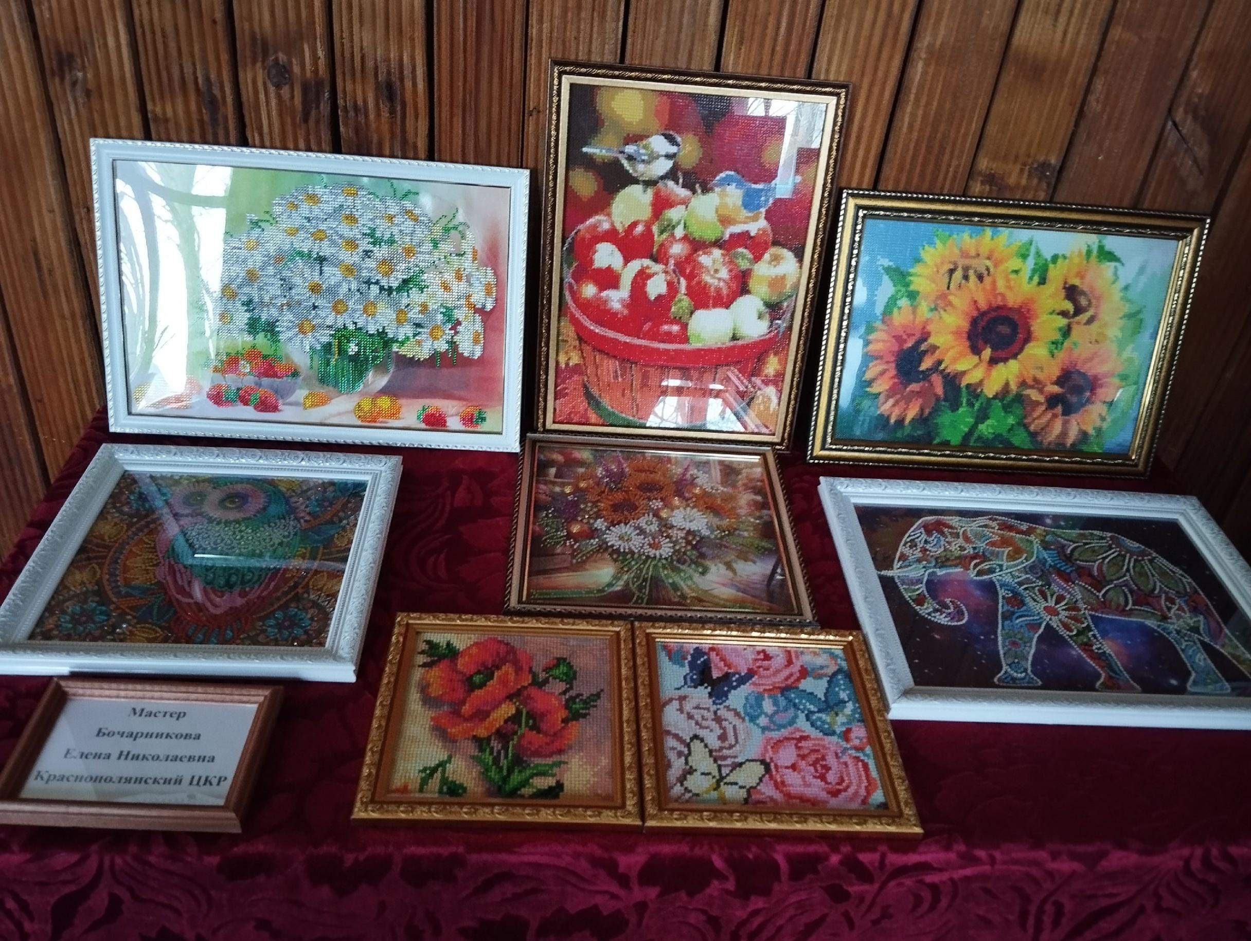 Выставка декоративно-прикладного творчества «Волшебная россыпь алмазов»