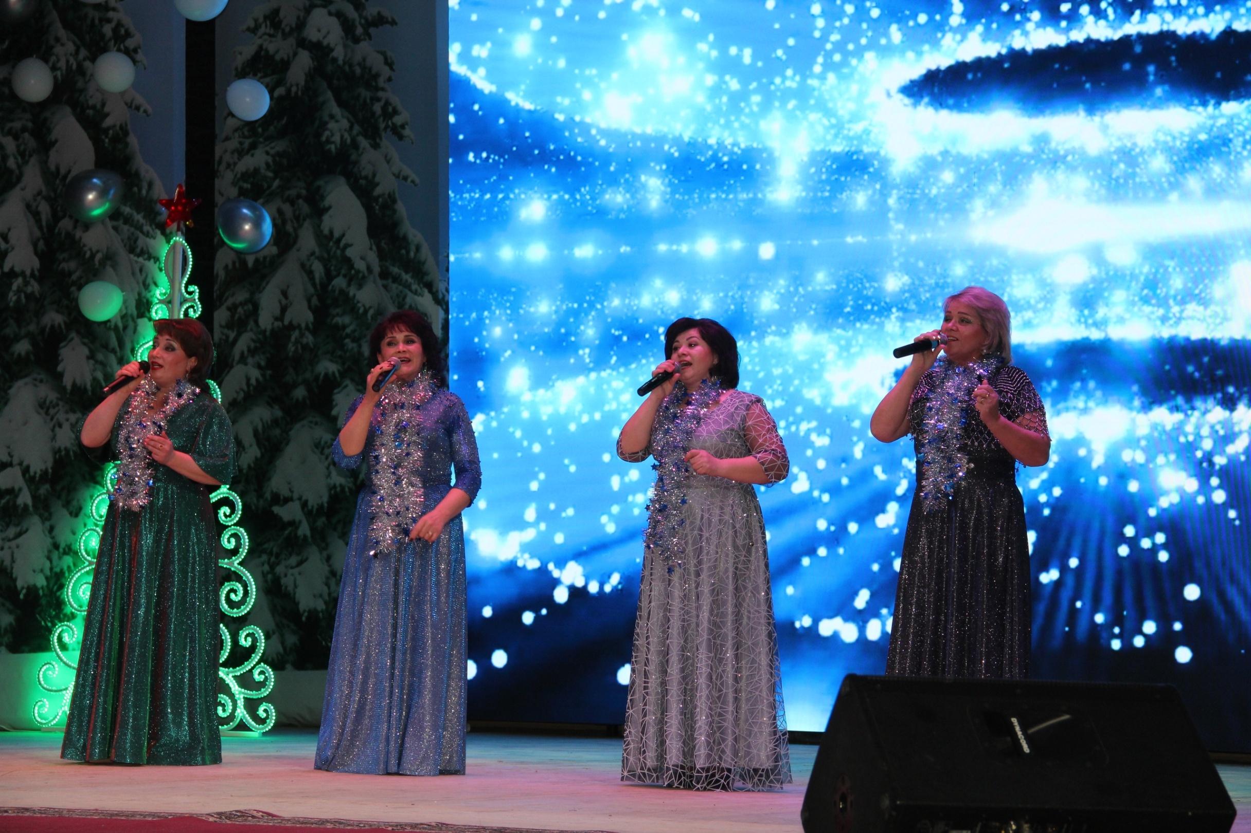 Новогодний ретро–хит парад «Зимняя сказка в музыке»