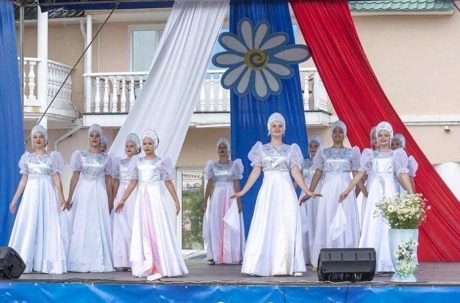 Праздник «Жизнь в любви и согласии»