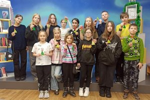 Творческо-познавательный час «История новогодних игрушек»