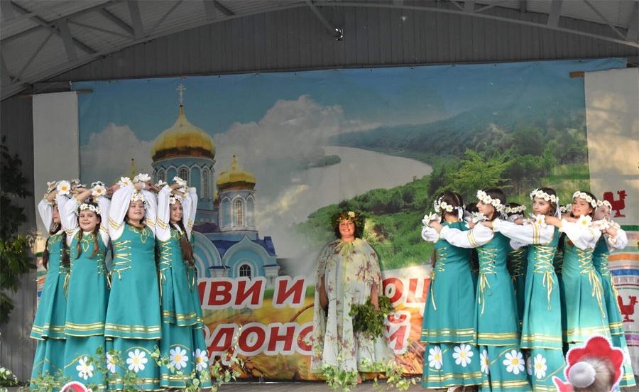 Народное гуляние Троица