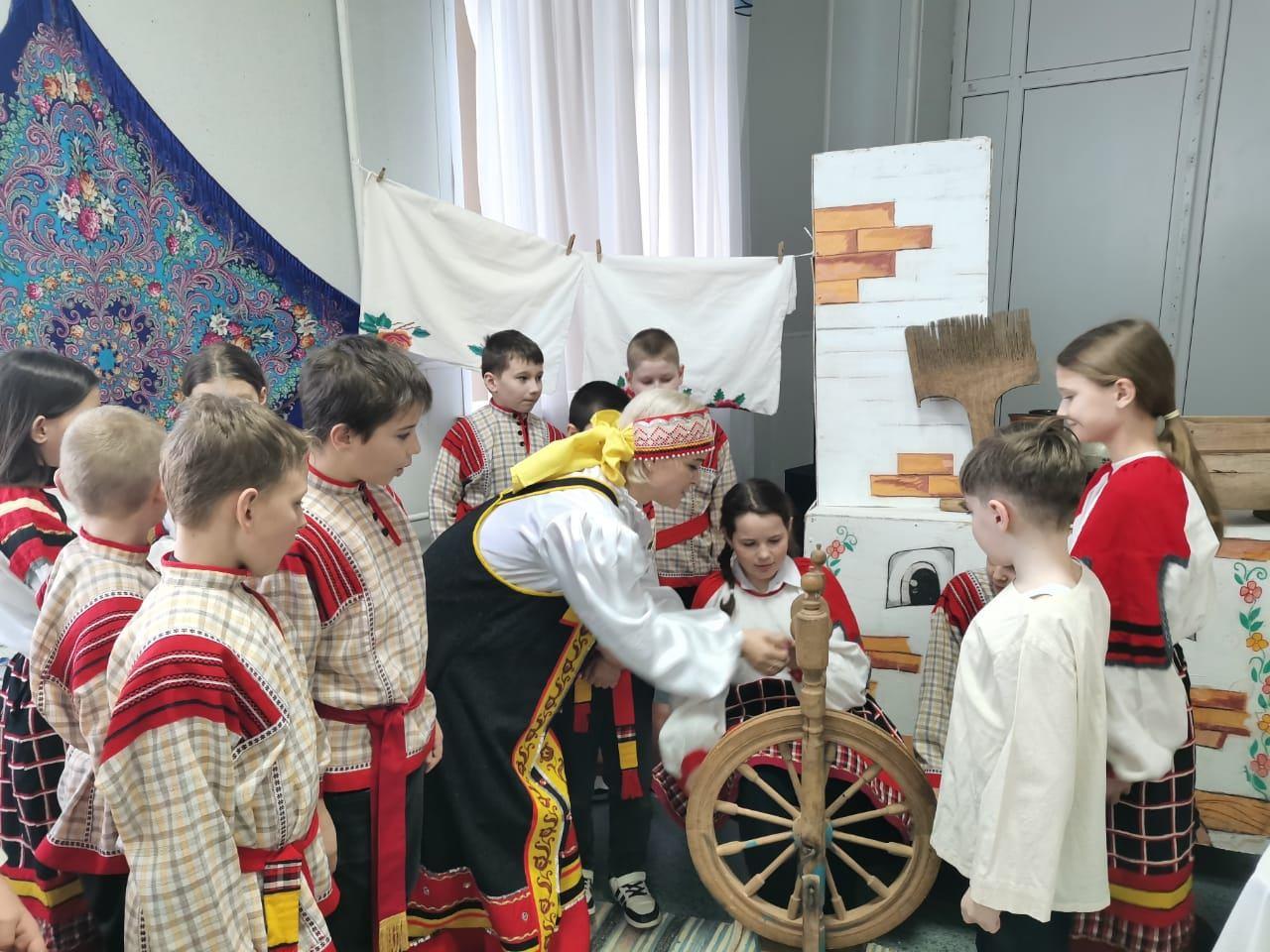 Познавательная программа «Живая связь времен»