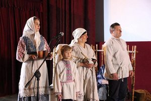 Областной конкурс семейного творчества «Мы играем и поем, старину узнаем»