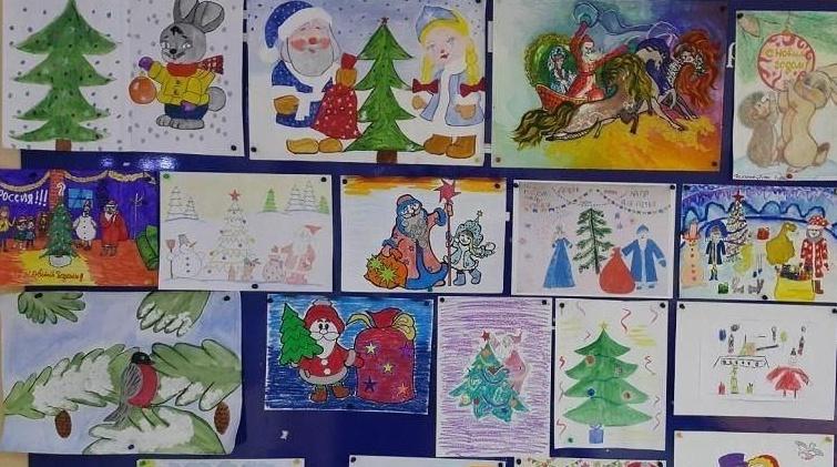 Выставка рисунков «Новогоднее настроение»