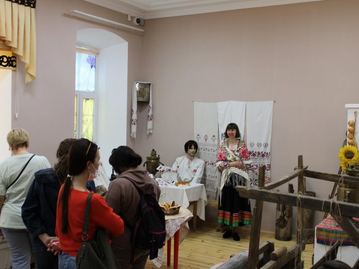 Выставка «Зал этнографии. Русский дом. Быт, нравы, традиции»