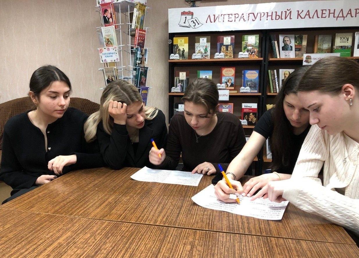 Литературная викторина «Мне Пушкин строчку подсказал»