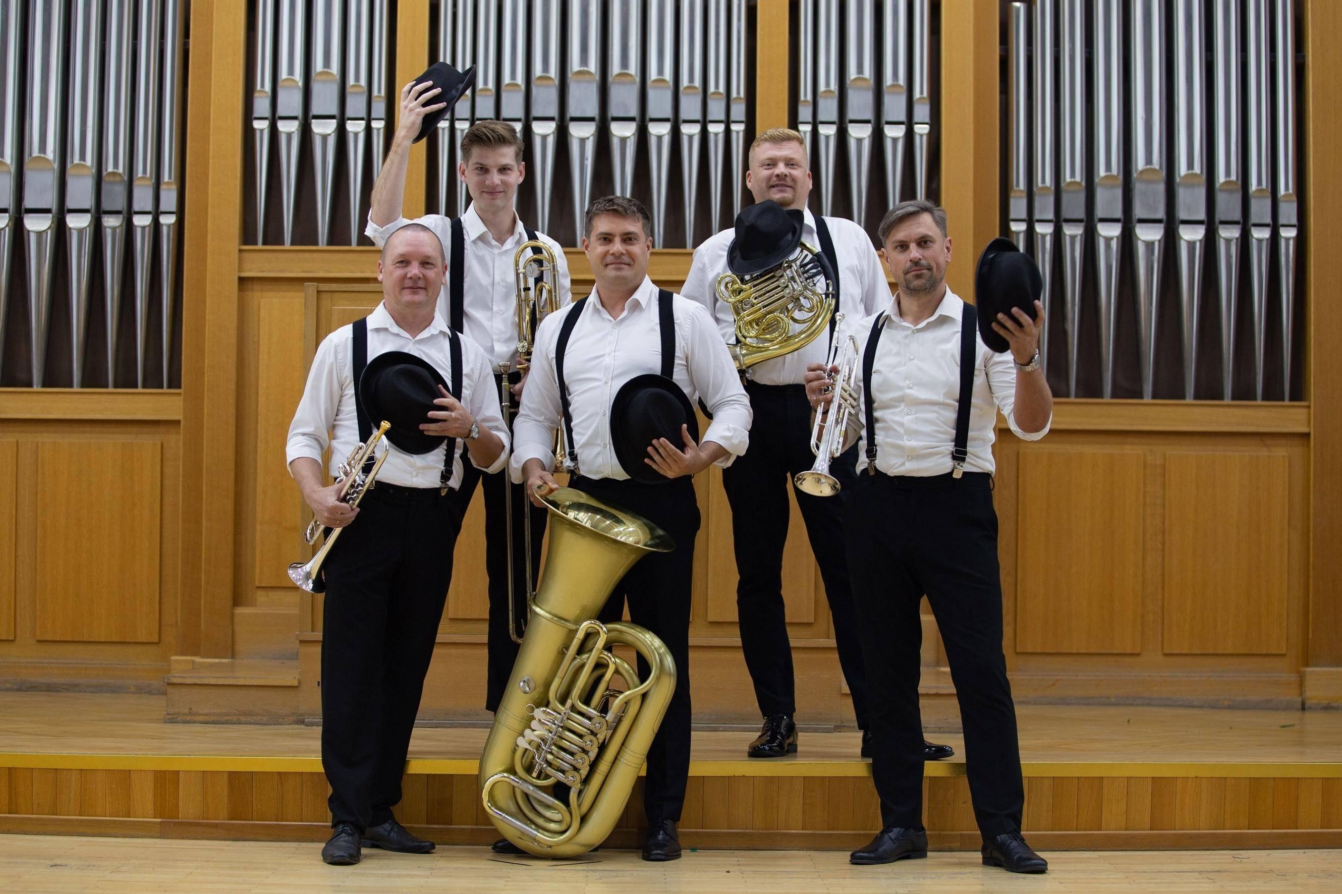 Концерт «Вокруг света с Брасс-квинтетом»