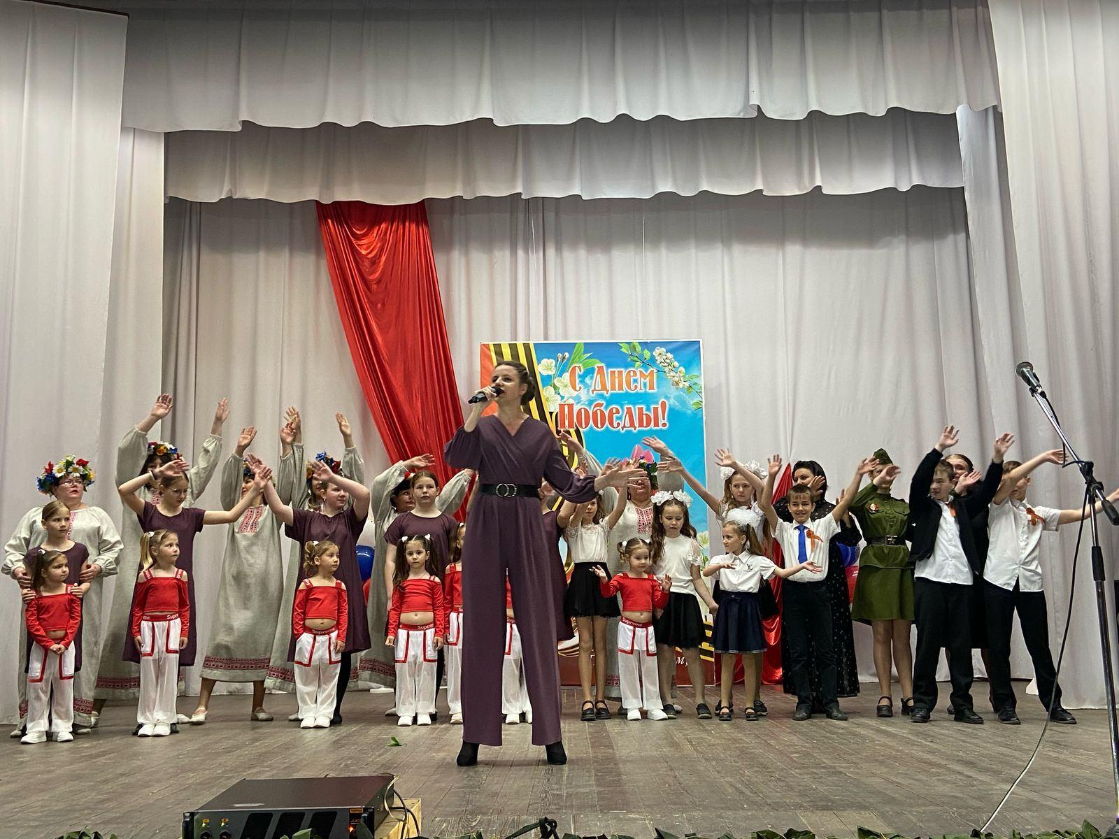 Концертная программа «Победный май»