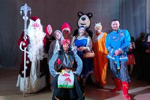 Новогодний спектакль «Как-то раз под Новый год, или как Иван за счастьем ходил»
