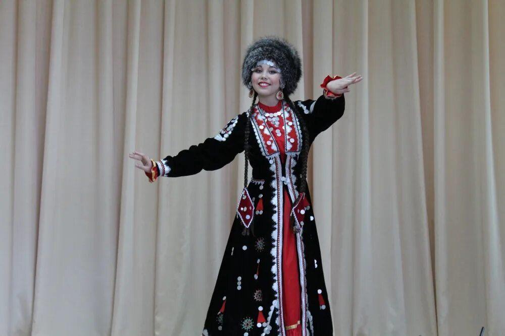 Мастер-класс «Изучаем башкирский народный танец»