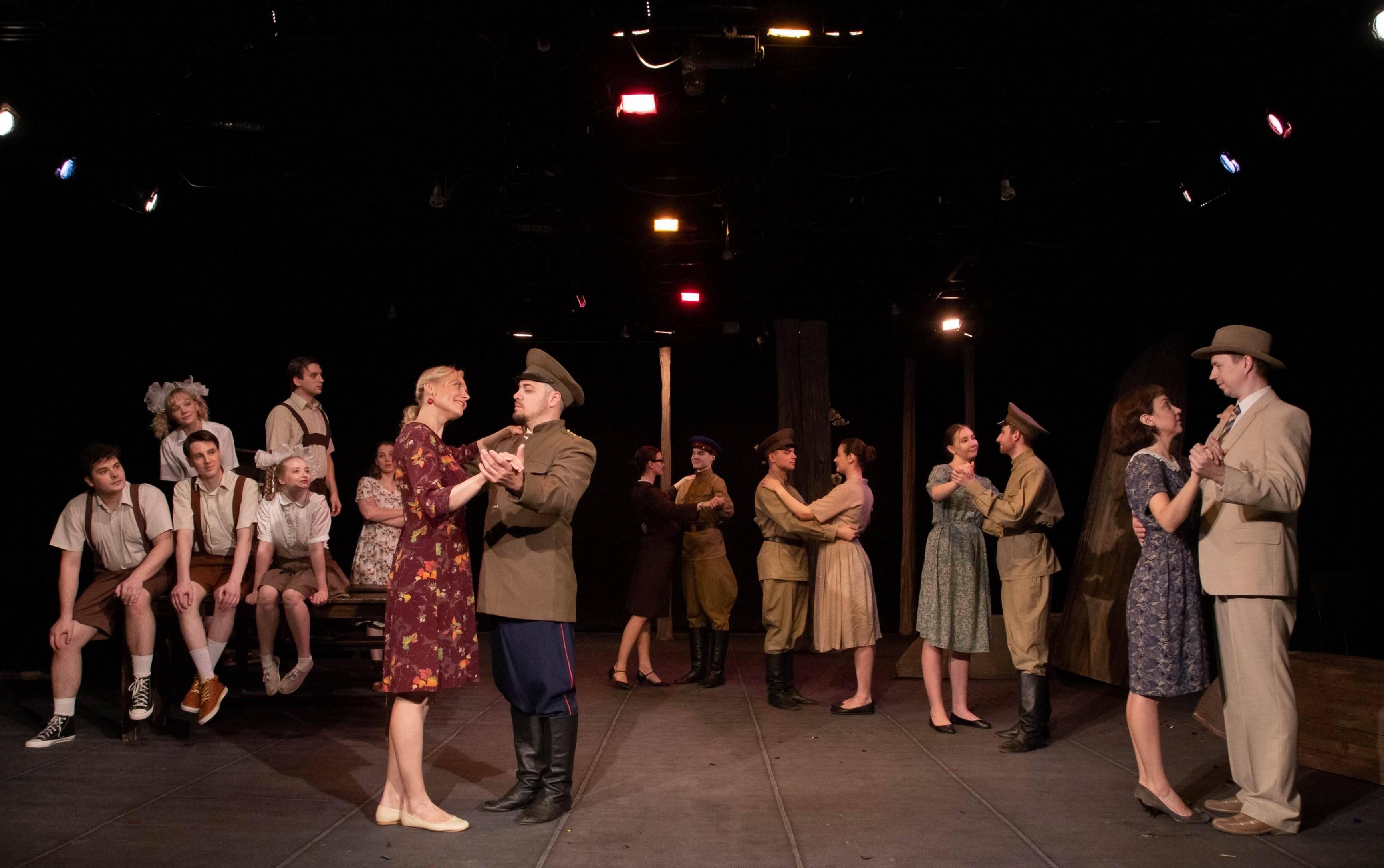 Спектакль «Однажды в Ежкиных Кошках»