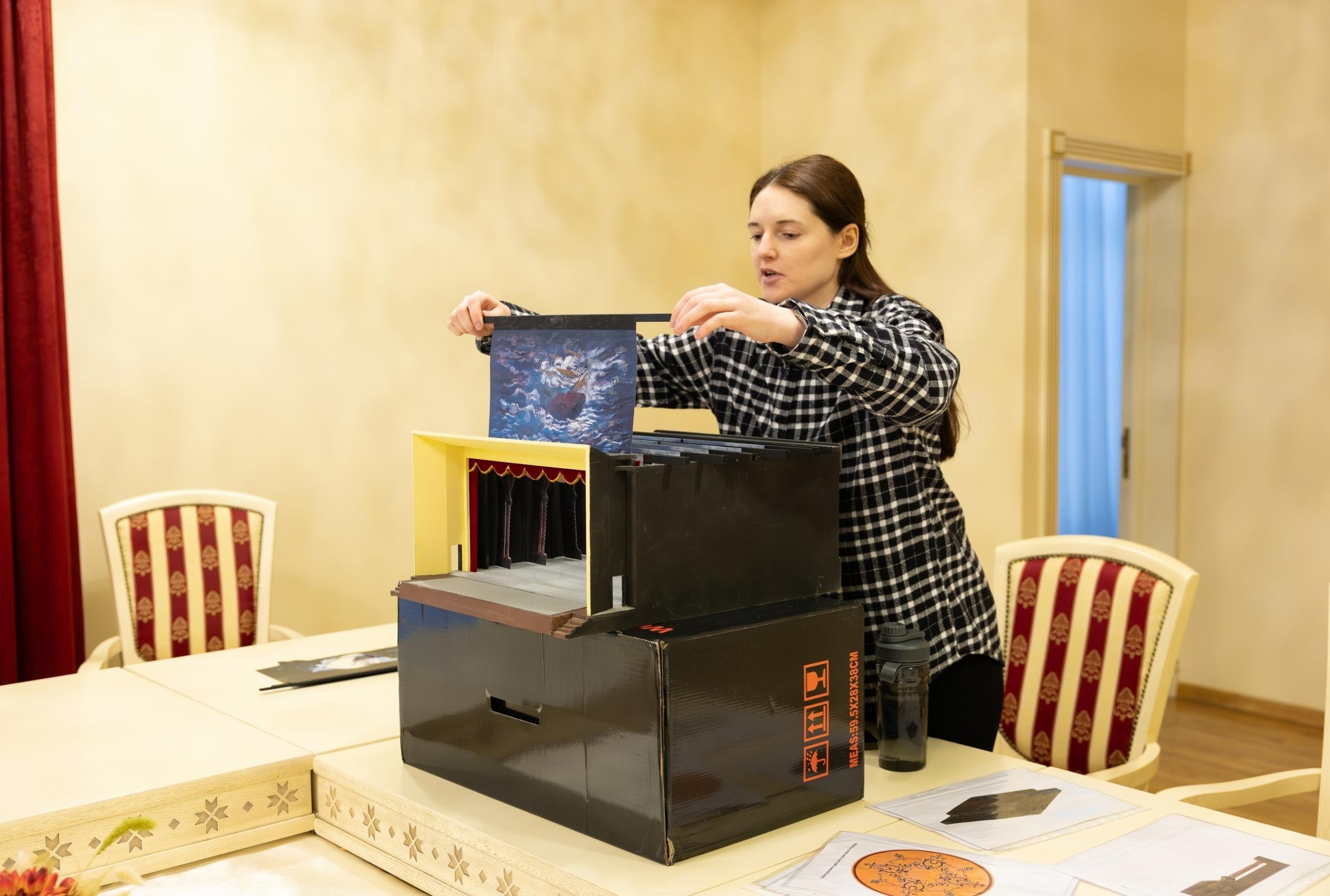 Выставка «Мир театра Натальи Полушкиной. Эскизы костюмов и сценографии»