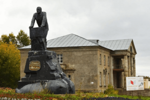 Программа «И памятники расскажут...»